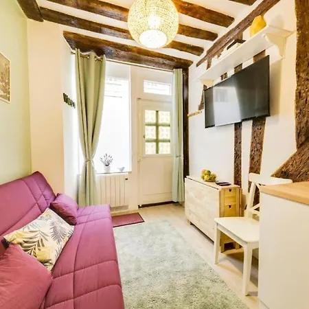Juliette - Tiny 1br Pantheon Luxembourg Hideaway Apartment Paris