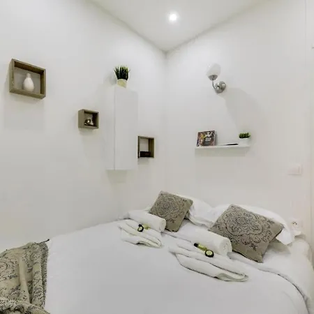 Juliette - Tiny 1br Pantheon Luxembourg Hideaway *