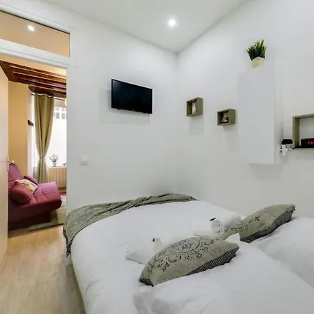 Apartament Juliette - Tiny 1br Pantheon Luxembourg Hideaway Paryż