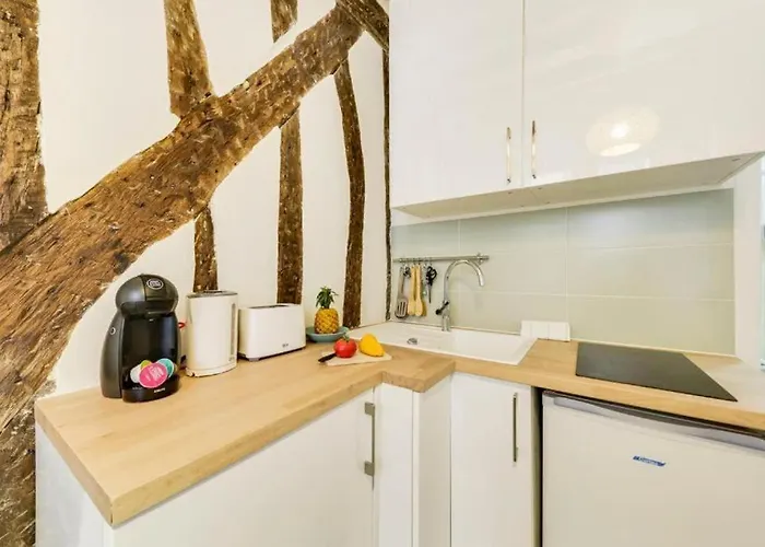 Juliette - Tiny 1br Pantheon Luxembourg Hideaway
